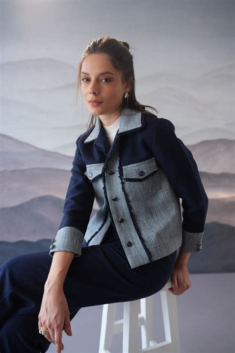 Elle Blue 2 Tone wool Jacket | Apara – shopapara