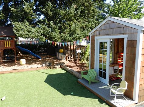 I love every single thing about this outdoor playspace and this ...