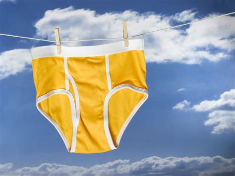 What color New Year's Eve underwear should you wear in Spain?