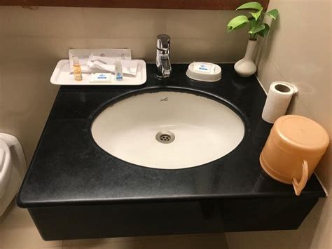 BREEZE RESIDENCY (Tiruchirappalli, India - Tamil Nadu) - Hotel Reviews ...