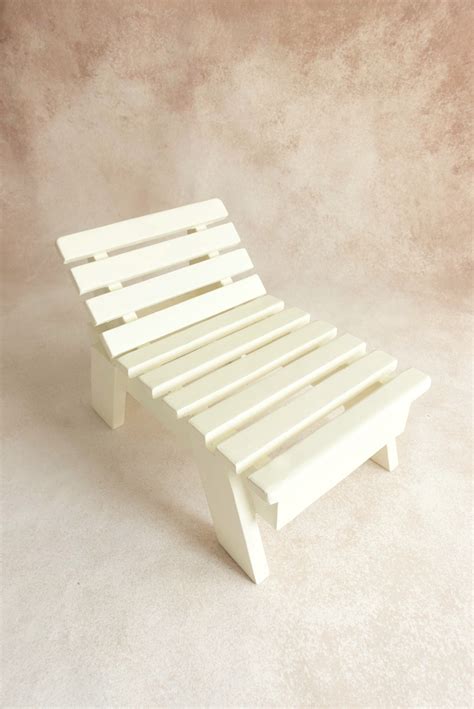Beach bench – Artista Prop Shop
