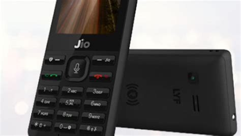 Airtel Karbonn A40 vs Reliance JioPhone: Specs, features, tariff ...