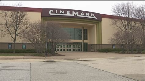 Davenport Cinemark to open and show classic movies | wqad.com