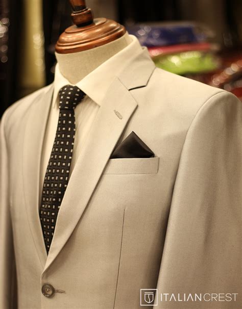 Italian Crest Men's Silver Single Breasted Suit