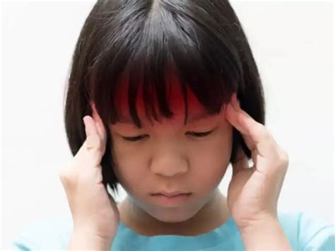 brain tumor: Headache, nausea & seizures: 6 warning signs of child ...