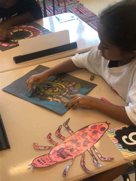 Chalk Pastel Spider Web Art Project. TeachersMag.com