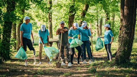 Local People of Forest and Wildlife 的图像结果
