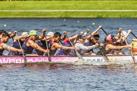 Philly rowers have embraced dragon boat racing on Schuylkill River
