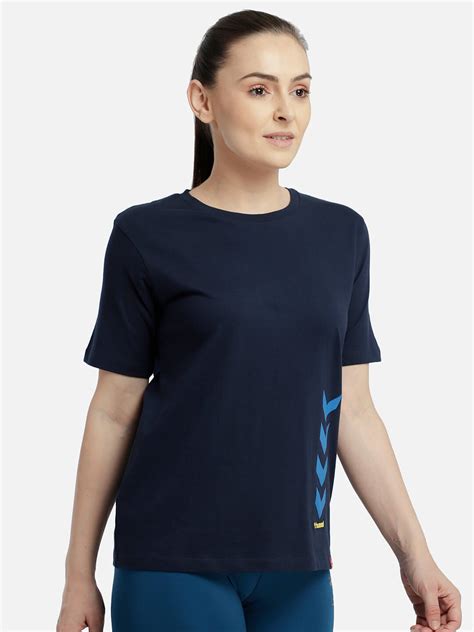 Sportswear for Women Online - Stylish Activewear for Ladies | Hummel India