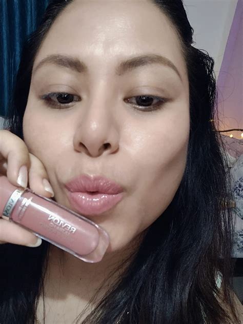 Buy REVLON Rule The World Ultra Hd Vinyl Lip Polish, Glossy Finish, 5.9 ...