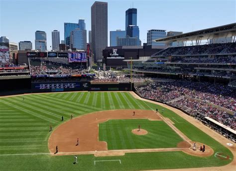 Box Seats Target Field at Bobby Flores blog
