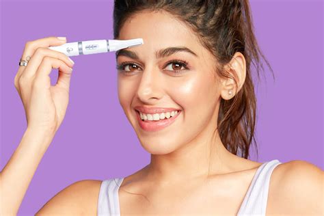 Step-by-Step Guide for Precise and Bold Eyebrow Trimming | Bombae