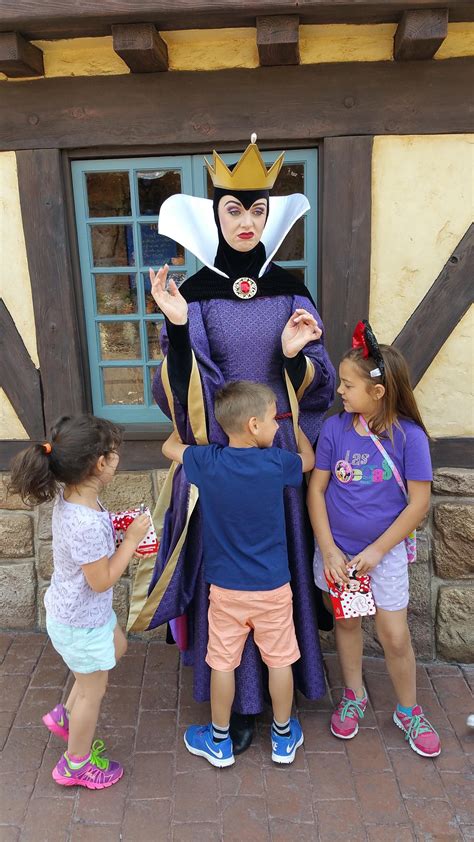 Evil Queen Disneyland