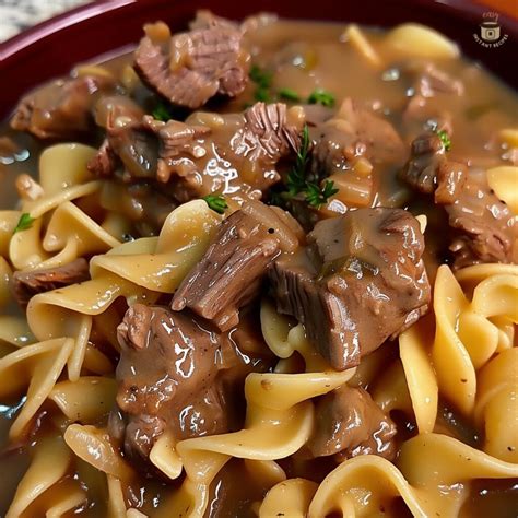 Easy Crockpot Beef Tips and Noodles Recipe