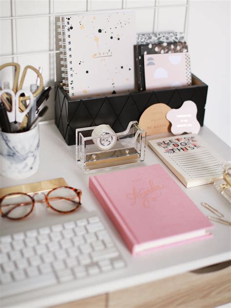 Stationery Essentials 的图像结果