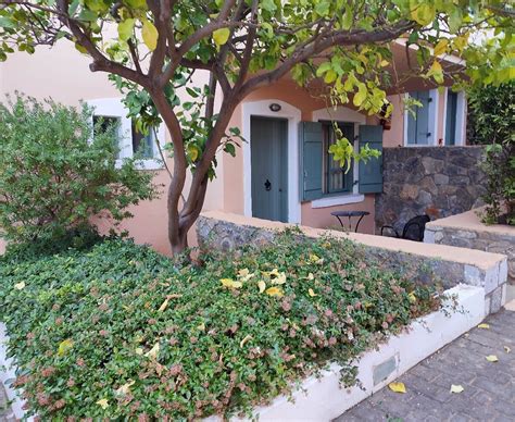 ZEUS HOTEL THE VILLAGE AND WATERPARK (Crete, Greece) - Hotel Reviews ...