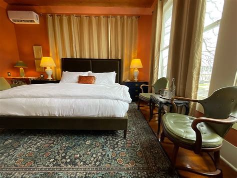 CRYSTAL RIVER INN (San Marcos) - B&B Reviews, Photos, Rate Comparison ...