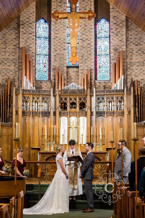 Woodbury Central Park Wedding Photos | Emily + Dustin