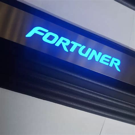 LED Door Sill Plate for Toyota Fortuner 2016 Onwards – LUXE AUTOMOTIVE