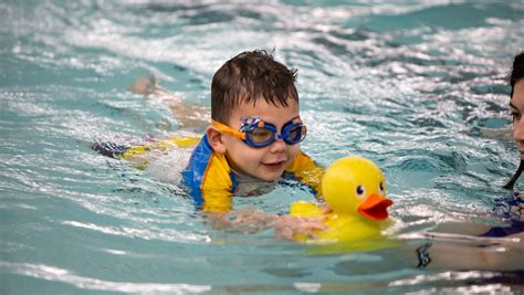 Pool Swim Lesson 的图像结果