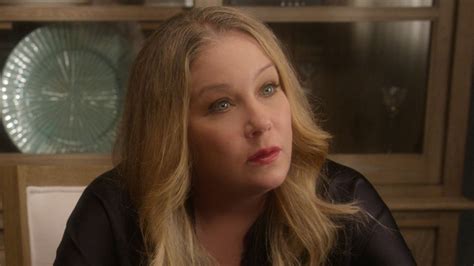 I remember Kelly Bundy. I didn’t know Christina Applegate. Her new memoir unpacks it all.