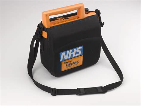First Portable Defibrillator 的图像结果