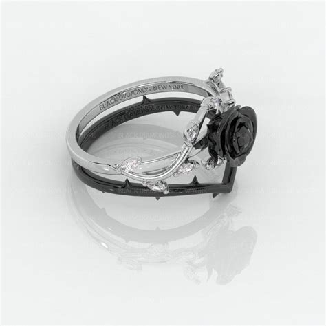Three Reasons Why You Should Buy These Gothic Rings For Your Partner