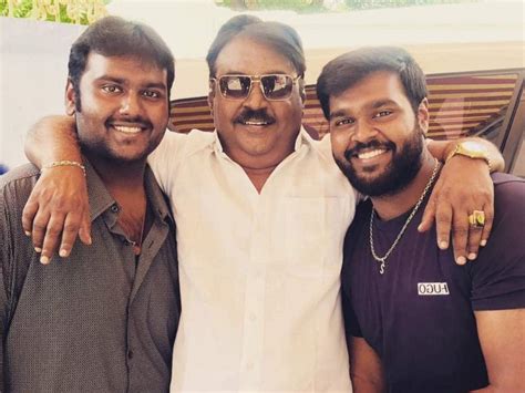 Vijayakanth Last Desire Son Shanmuga Pandian Kutraparambarai Movie ...
