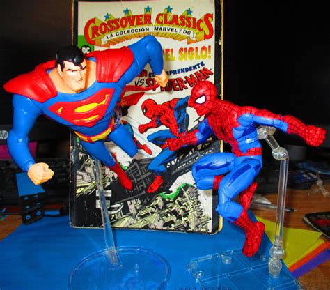 Superman vs. Spider-Man : r/McFarlaneFigures