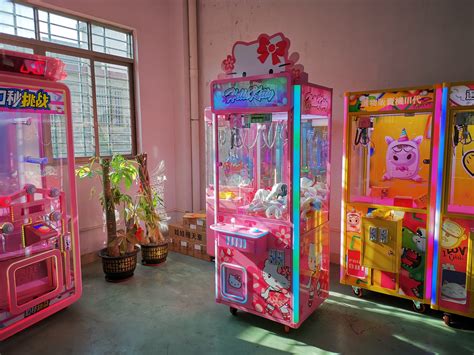 Hello Kitty Claw Machine 的图像结果
