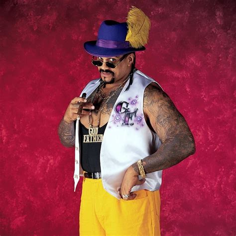 WWE रैसलर का अजीब तर्क- भंग ने बचा ली जान - wwe wrestler s strange ...