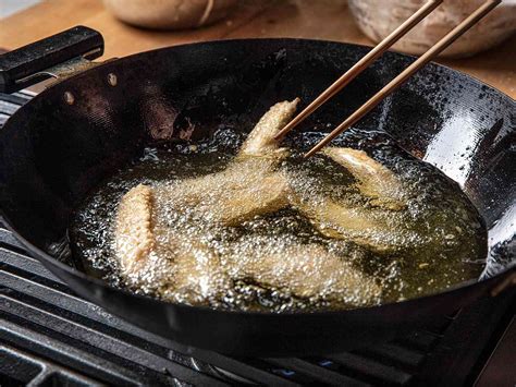 Wok Skills 101: Deep-Frying