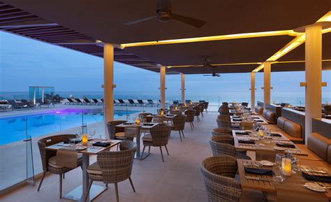 Royal Restaurants - Royal Passover