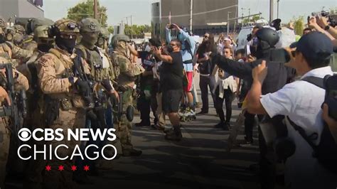 Protesters, ICE agents clash outside Broadview, Illinois processing ...