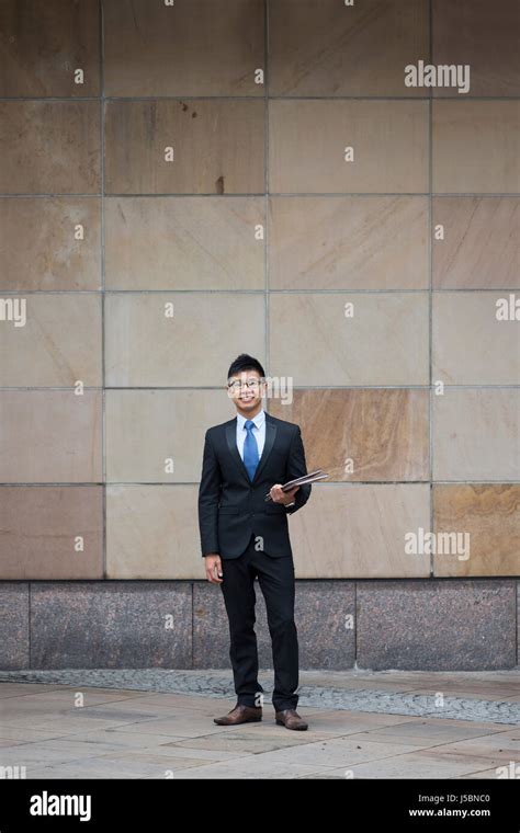 Businessman China 的图像结果