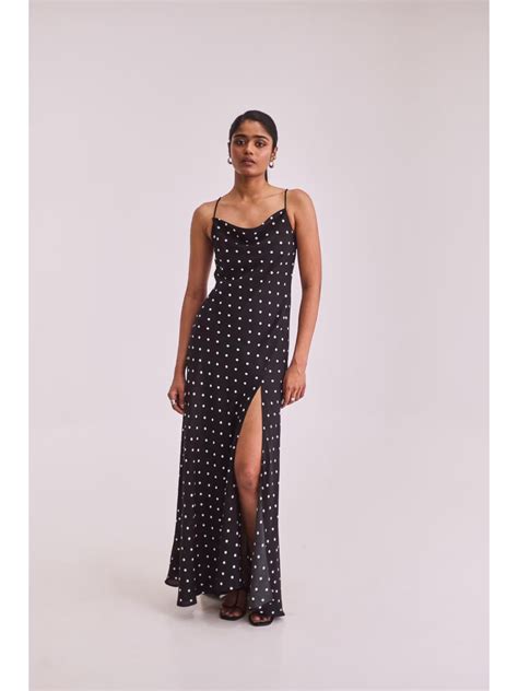 8 Summer Brunch Outfits Inspired By Alexis From Schitt's Creek | LBB