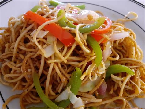 Hakka Noodles – Foodler.in