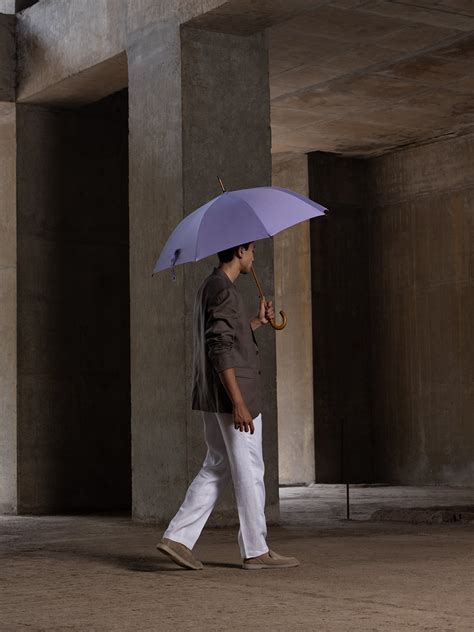 The Commuter – Love Pangolin