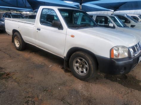 Nissan hardbody 2.4 petrol | Junk Mail Marketplace