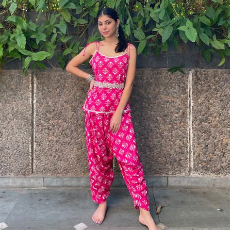 Buy Indian Festival Outfits for Women Online 2024 – The Sass Project