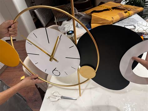 Designer Multicolor Metal Wall Art Clock – Creator Handicrafts