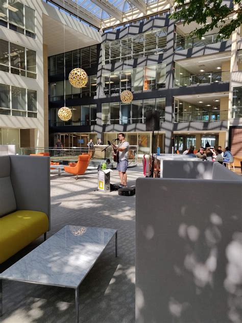 SCHAUMBURG CORPORATE CENTER - Schaumburg IL - Hours, Directions ...