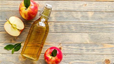 Apple Cider Vinegar for Dandruff Treatment - A Natural Remedy
