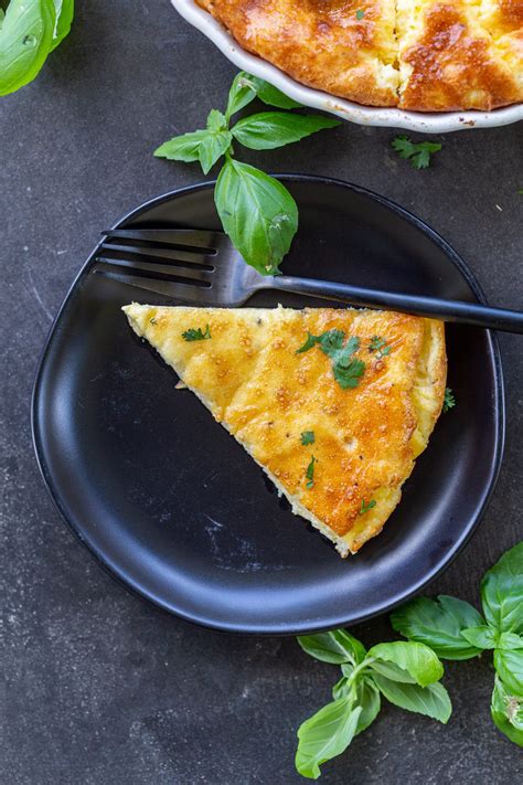 Crustless Cheese Quiche (Crazy Easy) - Momsdish