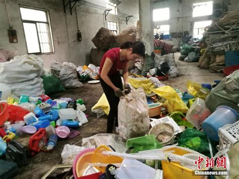 回收废品高清图片下载_红动中国