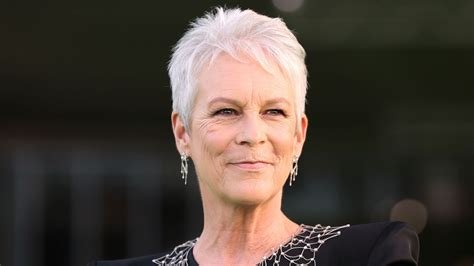 Jamie Lee Curtis Felt Embarrassed Going Topless in 'Trading Places'