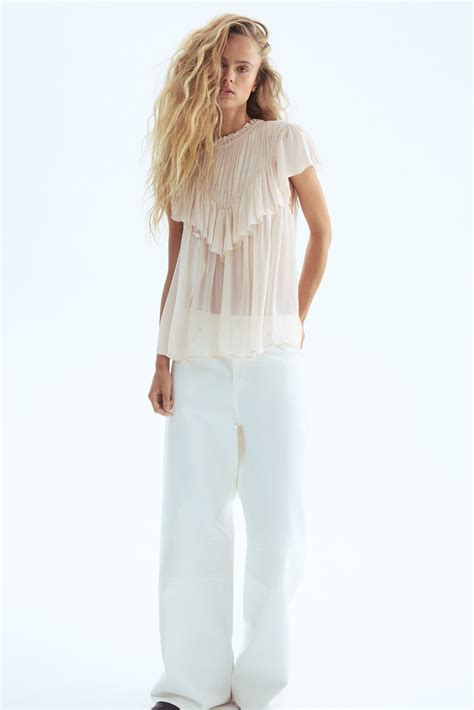 Flounced viscose blouse - Light beige - Ladies | H&M IN