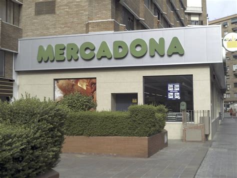 ¿A qué hora cierra Mercadona en Nochebuena? - Los Replicantes