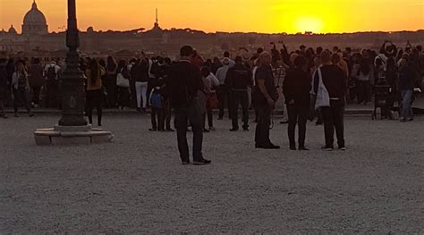 ROMAN HOLIDAYS HOSTEL (Rome) - Hostel Reviews, Photos, Rate Comparison ...