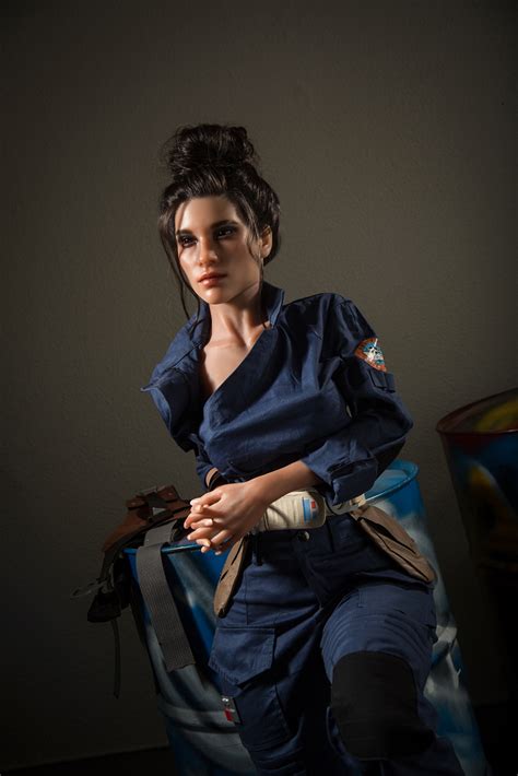 PANAM PALMER FOM CYBERPUNK YL153 CM BODY - The Doll Forum